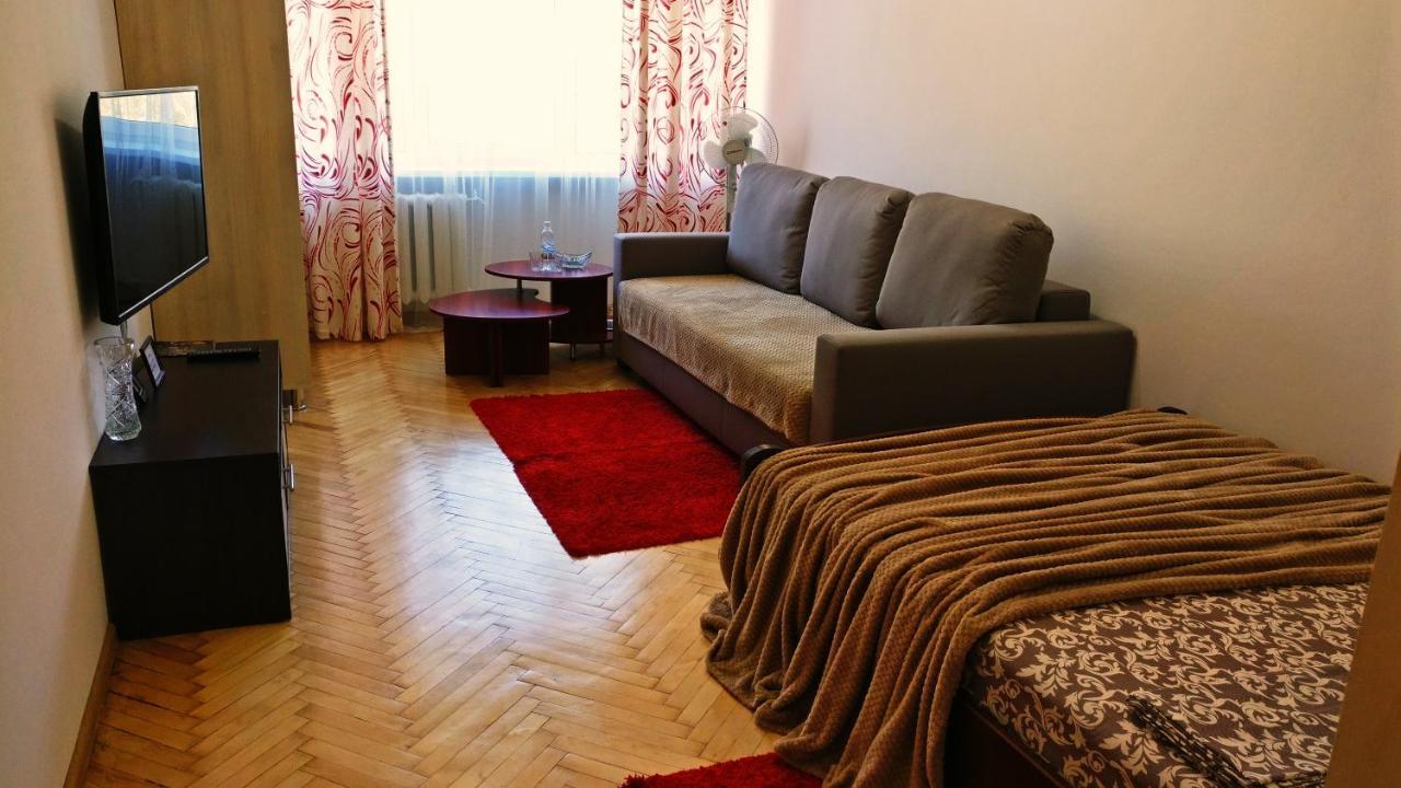 Very Nice Apartment In L'Viv Liov Exterior foto